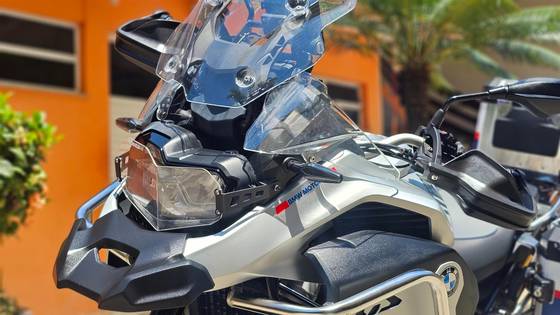 BMW F 900 GS ADVENTURE BMW F 900 GS ADVENTURE